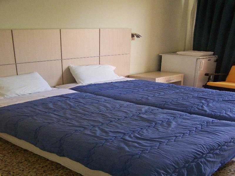Avaton Hotel Ligourio Exterior photo