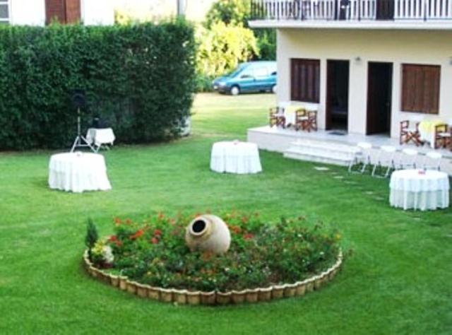 Avaton Hotel Ligourio Exterior photo