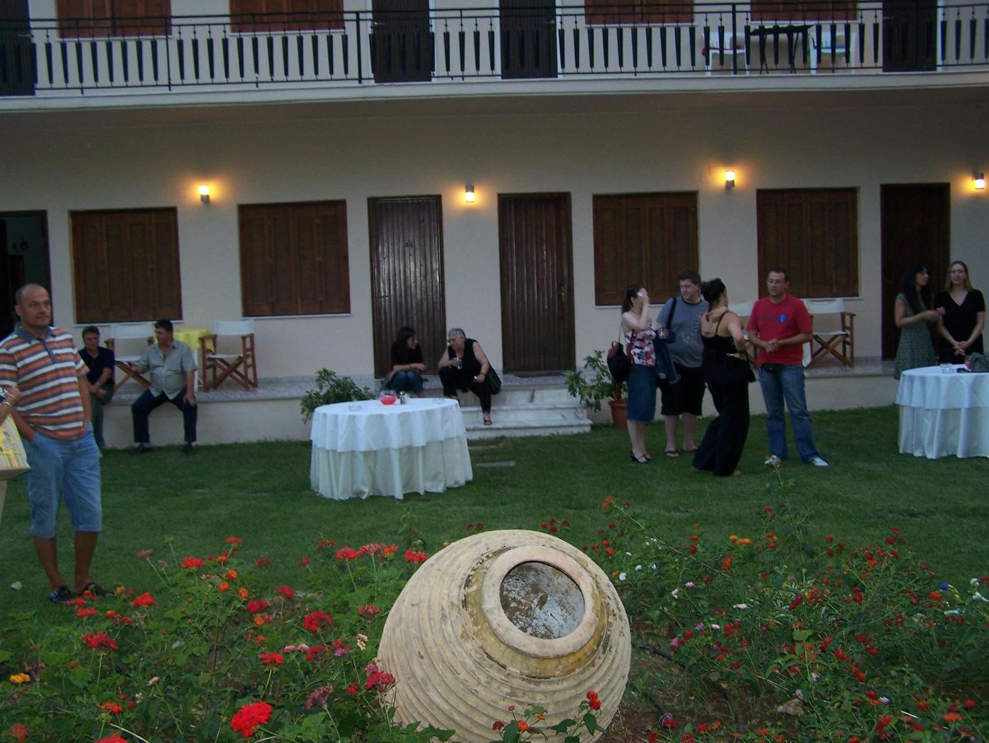 Avaton Hotel Ligourio Exterior photo