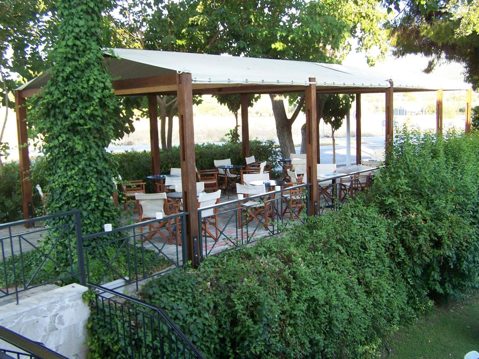 Avaton Hotel Ligourio Exterior photo
